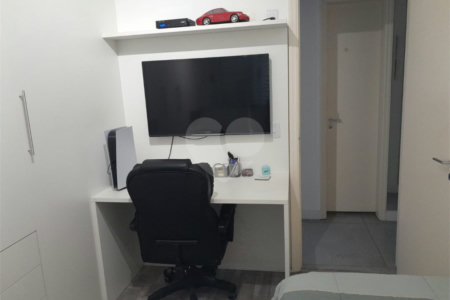 Apartamento à venda com 3 quartos, sendo 1 suíte, em Jardim Marajoara, São Paulo, SP
