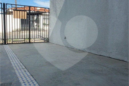 Casa à venda com 2 quartos em Jardim Imperial, Atibaia, SP