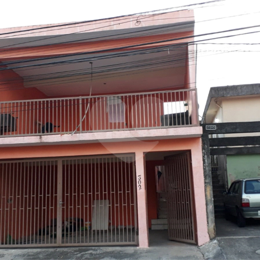 Sobrado à venda com 2 quartos em Jardim São Judas Tadeu, Salto, SP