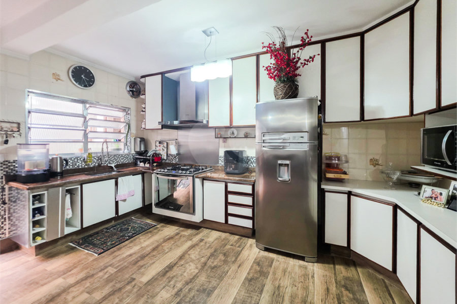 Casa à venda com 4 quartos, sendo 1 suíte, em Sapopemba, São Paulo, SP