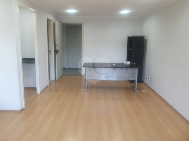 Sala à venda em Chácara Santo Antônio, São Paulo, SP