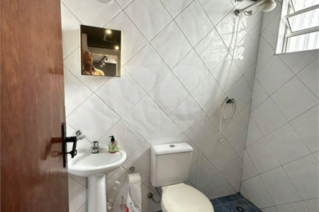 Casa à venda com 4 quartos, sendo 1 suíte, em Vila Oliveira, Mogi das Cruzes, SP