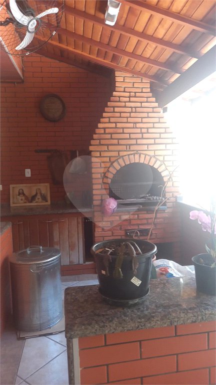 Casa à venda com 5 quartos, sendo 2 suítes, em Jardim Santa Clara, Guarulhos, SP