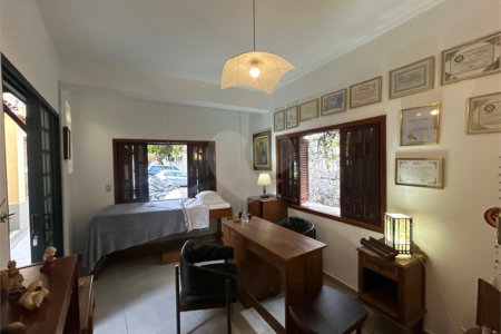 Casa de Vila à venda com 5 quartos, sendo 3 suítes,  em Jardim Hípico, São Paulo, SP