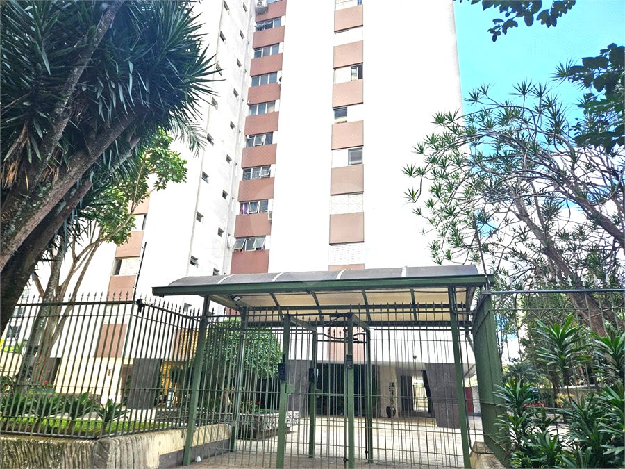 Apartamento para alugar com 3 quartos, sendo 1 suíte, em Alto da Boa Vista, São Paulo, SP