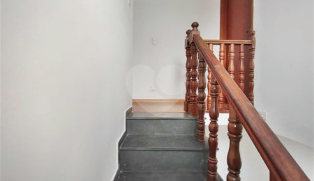 Sobrado à venda com 3 quartos, sendo 1 suíte,  em Vila Pedra Branca, São Paulo, SP