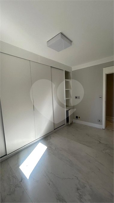 Apartamento à venda com 3 quartos, sendo 1 suíte, em Pompéia, São Paulo, SP
