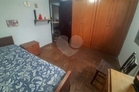 Sobrado à venda com 5 quartos, sendo 1 suíte, em Jardim Sabará, São Paulo, SP
