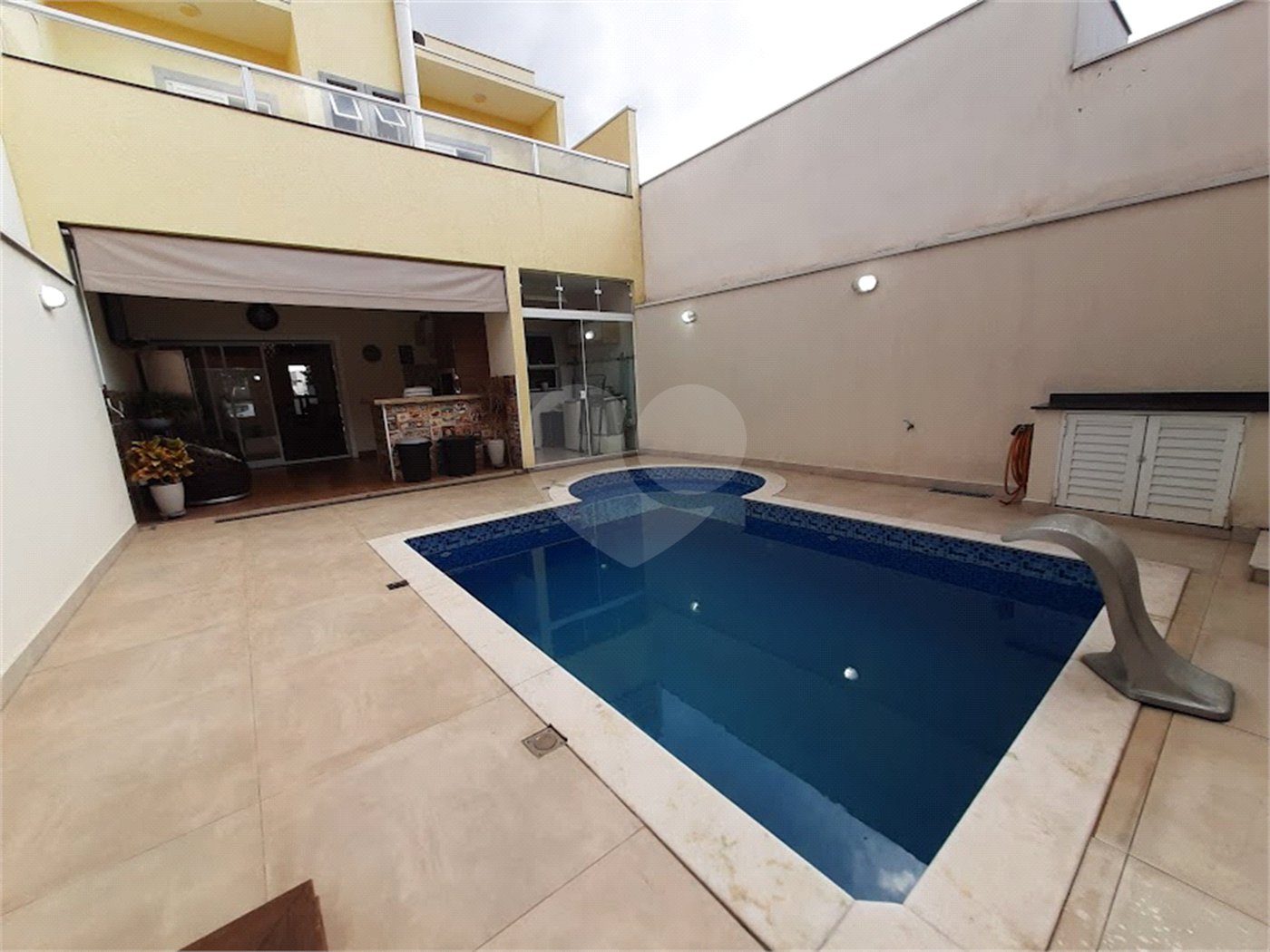 Casa à venda com 3 quartos, sendo 1 suíte, no condomínio Golden Park Residence II, Sorocaba - SP