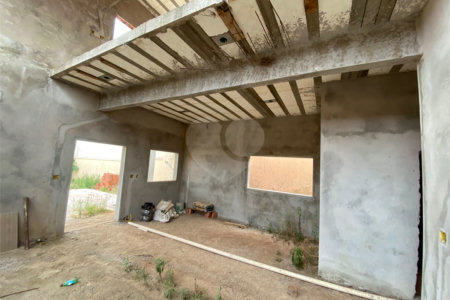 Casa térrea na Vila São José.