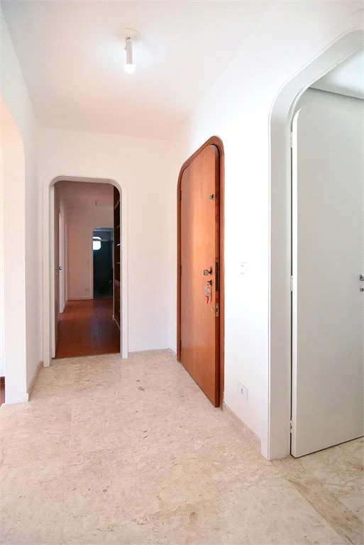 Apartamento à venda com 4 quartos, sendo 2 suítes, em Brooklin Paulista, São Paulo, SP