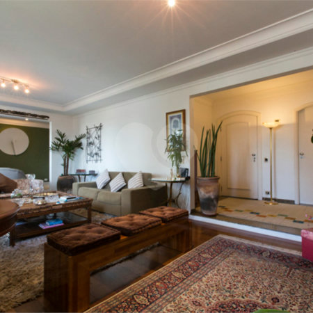 Apartamento à venda com 4 quartos, sendo 3 suítes, em Campo Belo, São Paulo, SP