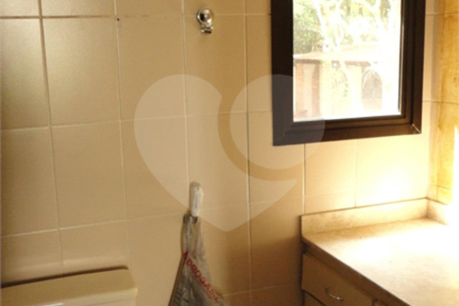 Apartamento à venda com 3 quartos, sendo 1 suíte,  em Jardim Sul, São Paulo, SP