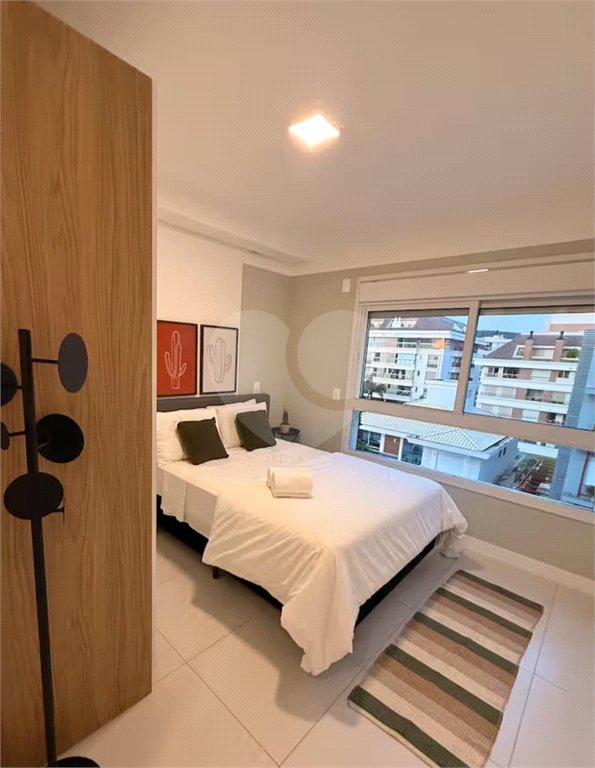 Apartamento à venda com 2 suítes em Jurerê, Florianópolis, SC