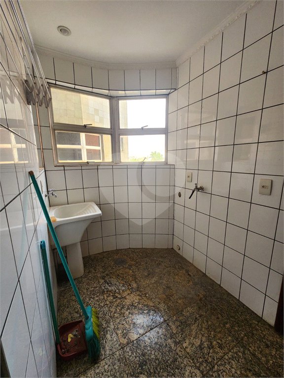 Apartamento à venda com 4 quartos, sendo 2 suítes, no Centro, Araraquara, SP