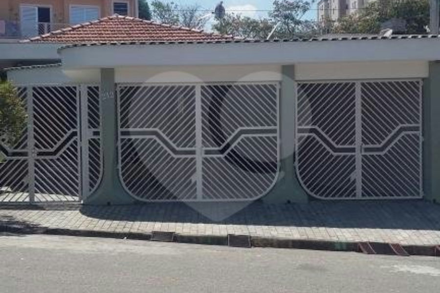 Casa à venda com 6 quartos, sendo 1 suíte,  em Itaquera, São Paulo, SP