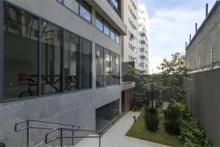 Apartamento com 24m² próximo a avenida Paulista e Metrô Consolação.