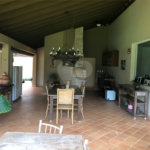 Casa no condomínio Damha I.