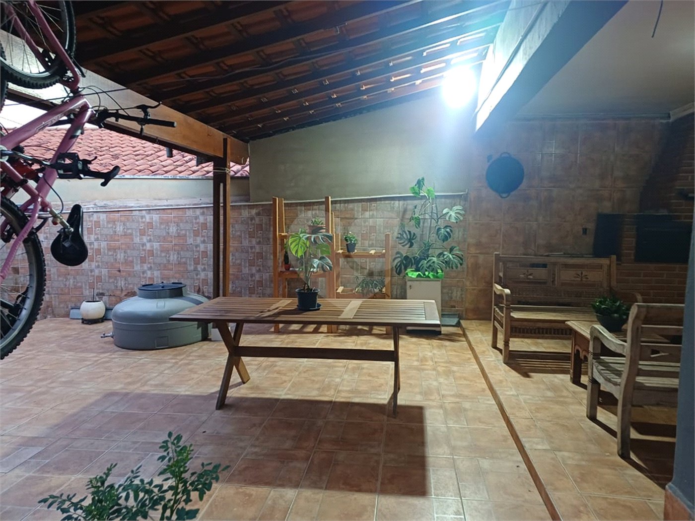 Sobrado à venda com 3 quartos, sendo 1 suíte, em Jardim Regina, Indaiatuba, SP