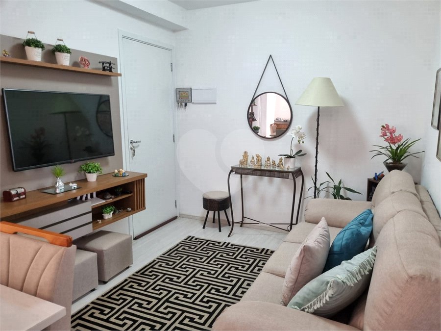 Apartamento à venda com 2 quartos em Jardim Maria Trindade, São Roque, SP
