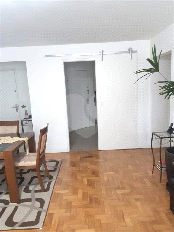 Apartamento à venda com 2 quartos, sendo 1 suíte,  em Barra Funda, São Paulo, SP