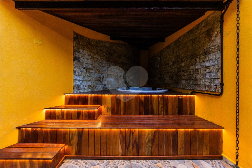 Casa à venda ou para alugar com 4 quartos, sendo 3 suítes,  no condomínio Da Serra, São Paulo - SP
