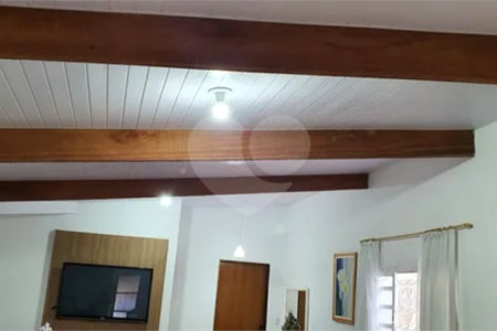 Chácara à venda com 3 quartos, sendo 1 suíte, no Centro, Paraibuna, SP