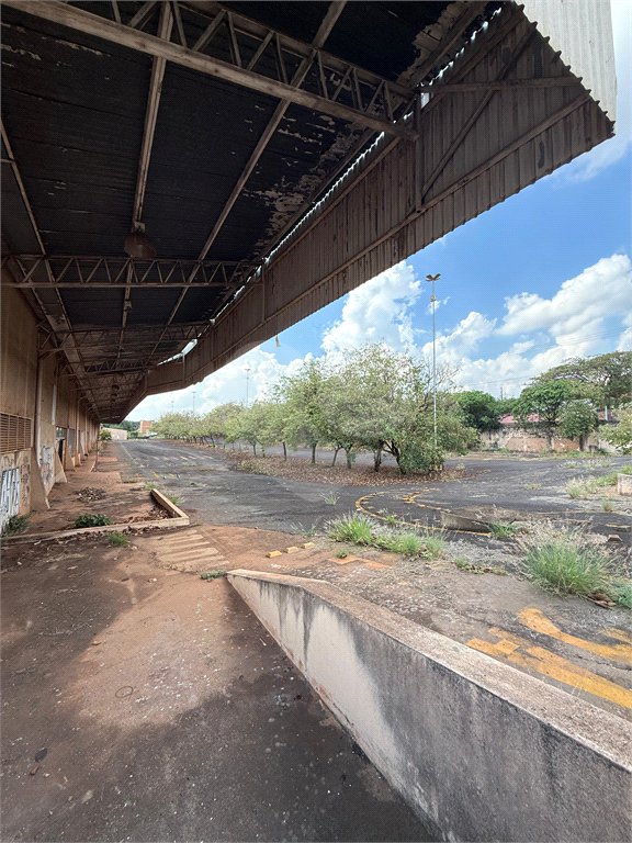 Terreno à venda em Vila Xavier (vila Xavier), Araraquara, SP