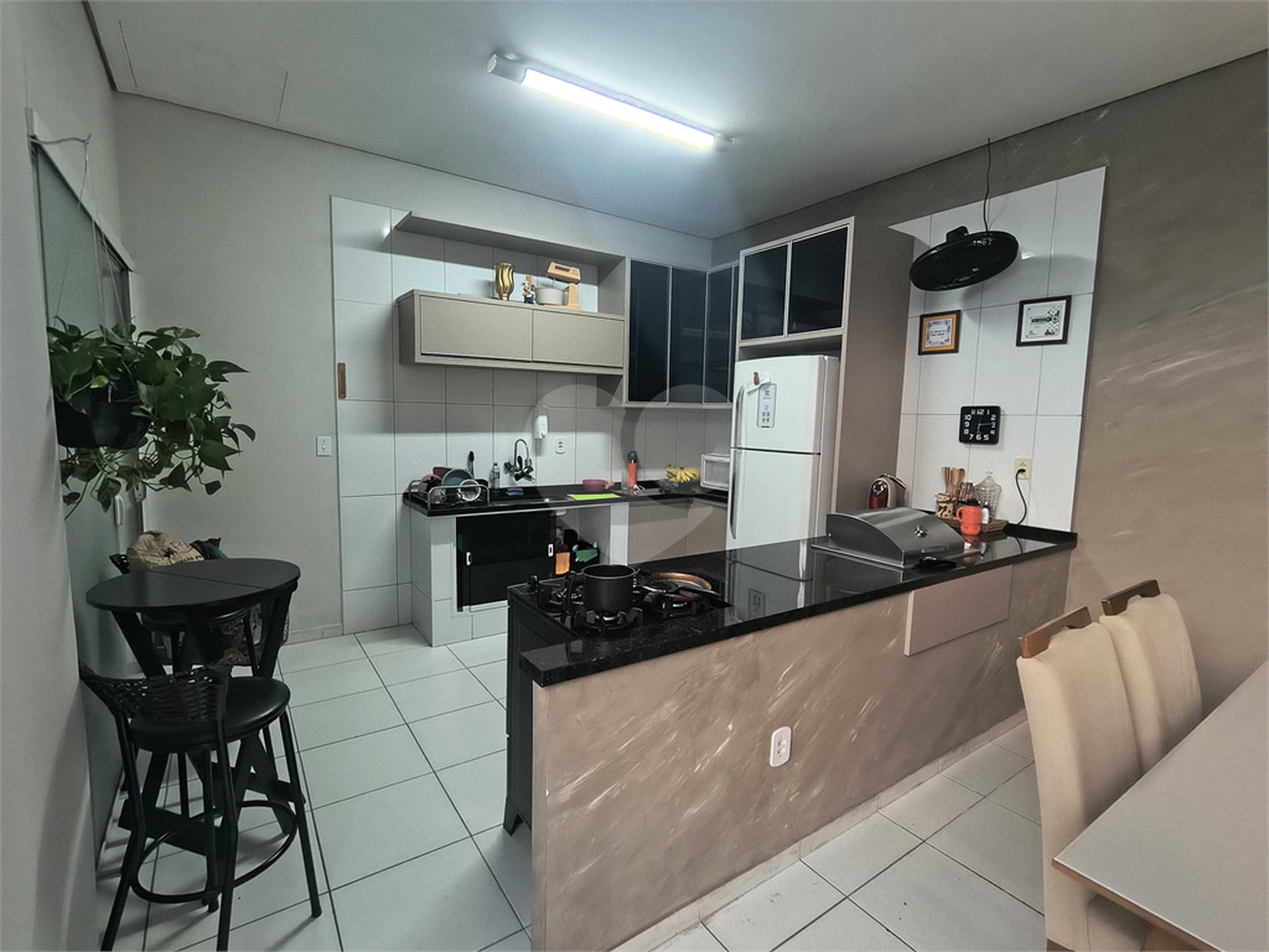 Casa à venda com 3 quartos, sendo 1 suíte, em Núcleo Residencial Professor Carlos Aldrovandi, Indaiatuba, SP