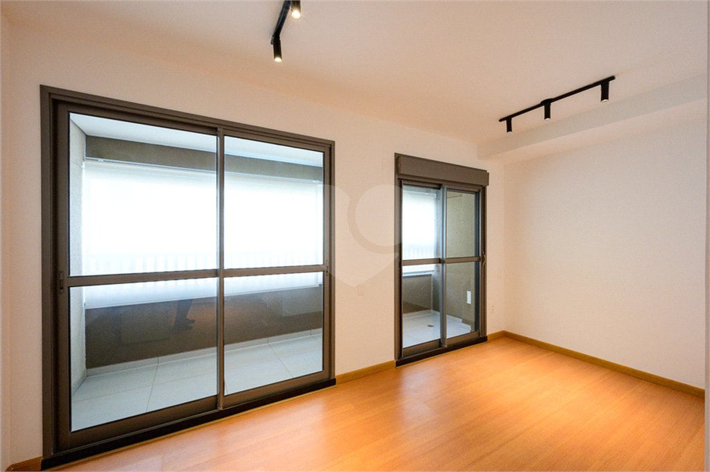 LINDO STUDIO DE 32M² PRÓXIMO DE TUDO
