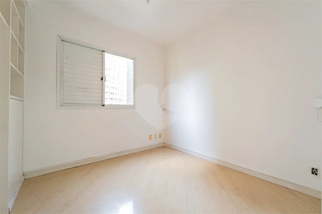 Apartamento à venda em Moema
