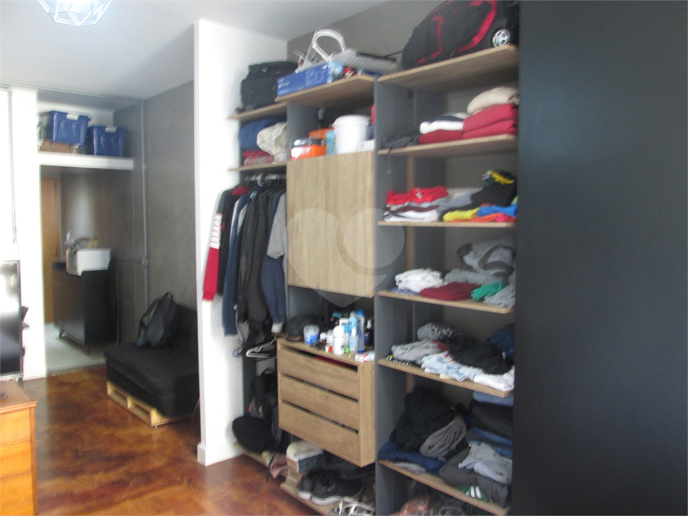 APARTAMENTO TODO REFORMADO!! 1 dormitório. Bairro da Bela Vista. Área Útil: 36 m².