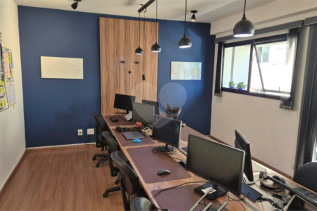 Sala Comercial moderna bem localizada .
