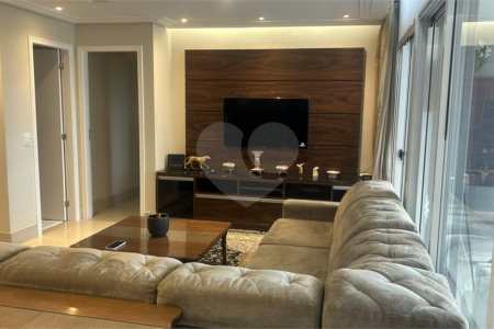 VENDA - Apartamento na Mooca com 124m², 3 suítes, varanda gourmet e lazer de clube