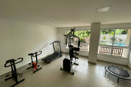 Apartamento Mobiliado de 2 Dormitórios com Suíte no Edifício Valentina Park Venda