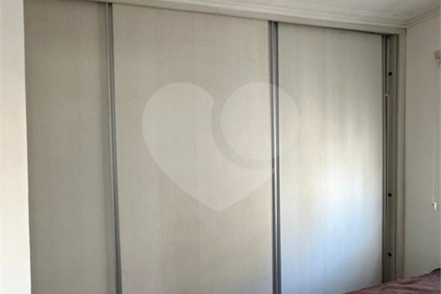 Apartamento com 2 vagas e 70 metros em condomínio clube com lazer completo