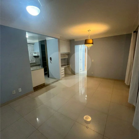 Apartamento 3 dormitórios no Avalon