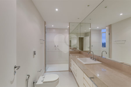 Apartamento à venda ou para alugar com 4 suítes em Alto da Boa Vista, São Paulo, SP