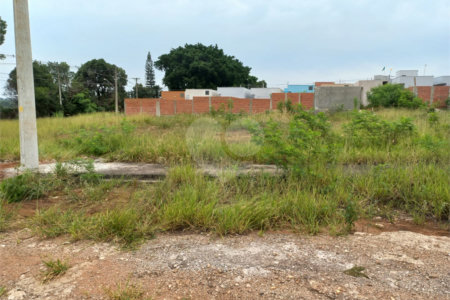 Terreno com 150,00 m² .