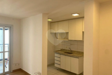 Apartamento com 70m² , 2 dormitórios , sendo 1 suíte , 1 vaga de garagem , à venda no bairro Campestre em Santo André.