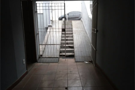 Casa para locação na Vila Medeiros, com excelente espaço e ótima distribuição.