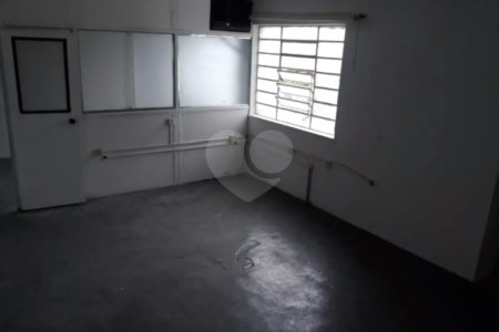 Imóvel Comercial à venda na Mooca com 232m² 4 banheiros
