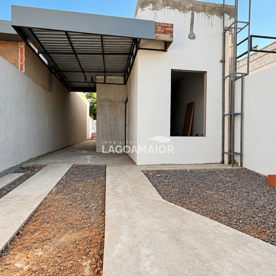 Casa à venda com 3 quartos, sendo 1 suíte, em Parque São Carlos, Três Lagoas - MS
