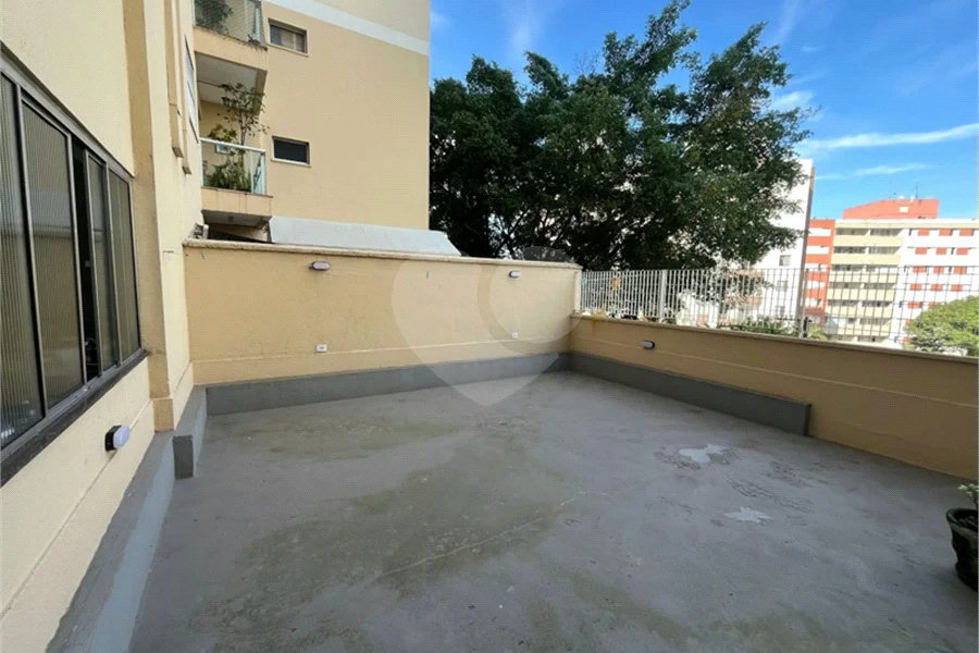 Apartamento Garden com 195 m² de Área Útil, 3 Dormitórios e 2 Vagas