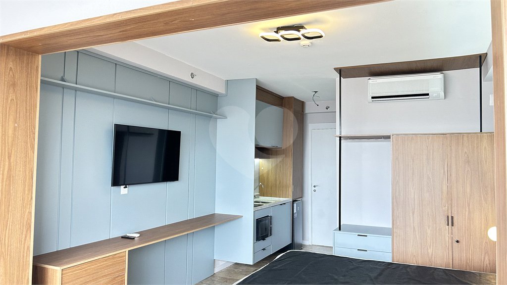 Studio com 28m², mobiliado e com móveis planejados na região do Sacomã em São Paulo - SP.