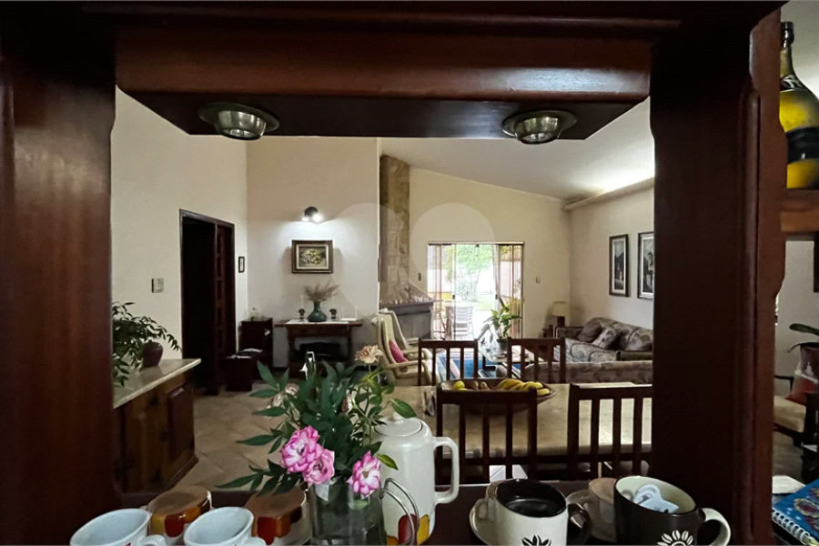 Casa à venda com 3 quartos, sendo 1 suíte, em Jardim Dos Estados, Poços de Caldas - MG