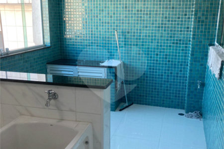 Sobrado à venda com 4 quartos, sendo 1 suíte, em Ipiranga, São Paulo, SP