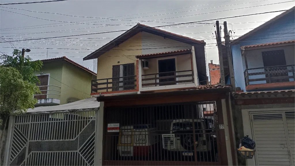 OPORTUNIDADE: SOBRADO REFORMADO NA GRANJA VIANA – AO LADO DO COLÉGIO ADVENTISTA