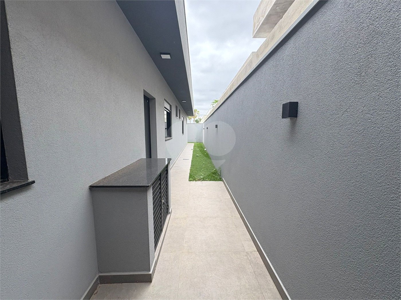 Casa á venda no condomínio Damha IV