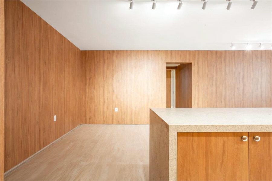 Apartamento a venda no Jardim América , com 96 m², 2 Suítes, Reformado , 1 Vaga